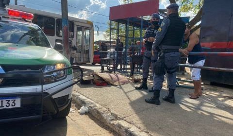 Venezuelano é executado a tiros em frente à feira da Panair, em Manaus