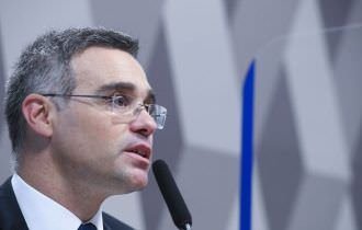 Senado aprova André Mendonça para ocupar vaga no STF