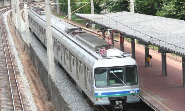 Greve de servidores da CBTU paralisa Metrô de Belo Horizonte