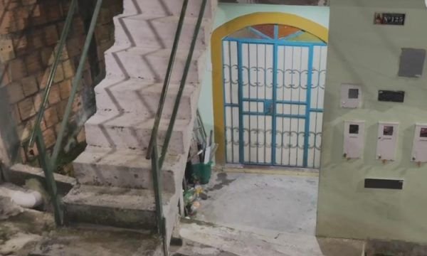 Idoso é morto a facadas na cozinha de casa em Manaus