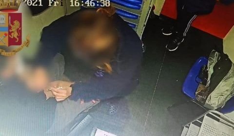Itália: Enfermeira é presa por fingir aplicação de vacina contra Covid