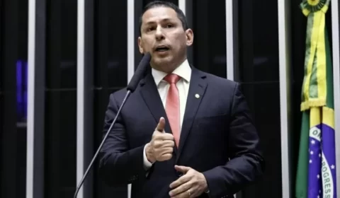 Marcelo Ramos consegue na Justiça desfiliação de partido que recebeu Bolsonaro