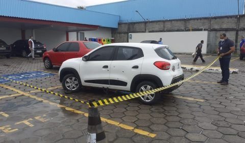 Passageiro e motorista de aplicativo são baleados no estacionamento da Bemol