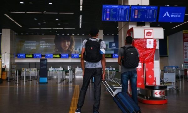 Planalto deve editar portaria sobre passaporte da vacina para atender exigência do STF