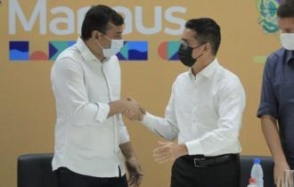 Prefeito David Almeida e governador Wilson Lima assinam convênio histórico do “Passe Livre” para estudantes de Manaus