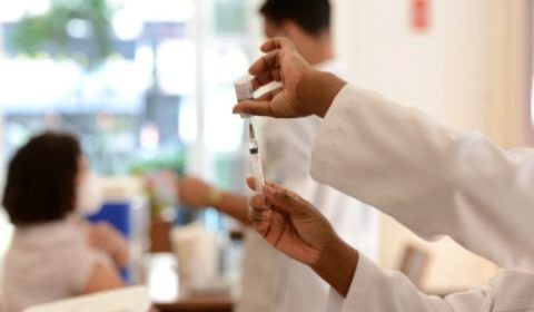 STF dá 5 dias para governo explicar prescrição médica a vacinação infantil