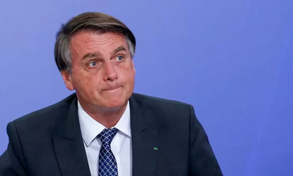 Bolsonaro retoma agenda oficial após 5 dias consecutivos sem compromissos