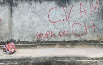 Cabeça humana com orelhas cortadas é achada em rip-rap no Tarumã