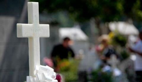 Cemitérios de Manaus registram 34 sepultamentos; 4 foram por Covid