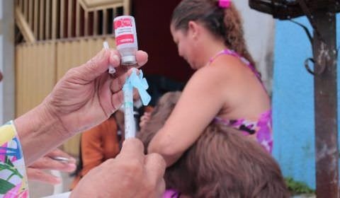 Começa hoje vacinação antirrábica de cães e gatos na zona Oeste de Manaus