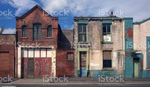 Juiz dá sentença em versos sobre usucapião em prédio histórico