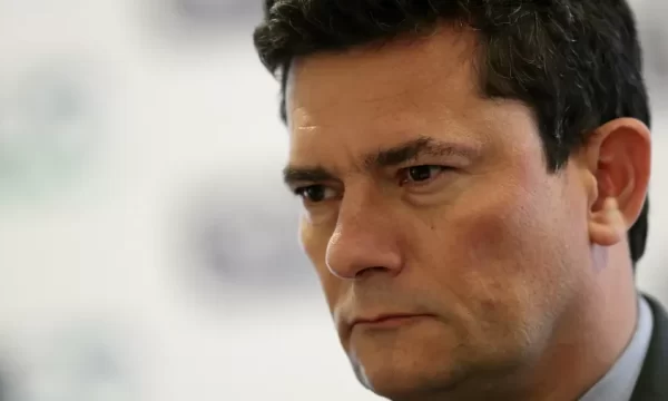 Moro: Bolsonaro é meu principal adversário e volta de Lula seria 'acinte'