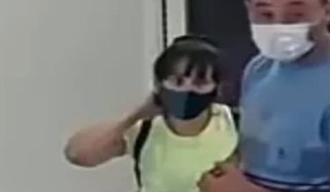 Para comprar 11 sorvetes, panicat usa item inusitado como máscara e bomba na internet; veja vídeo