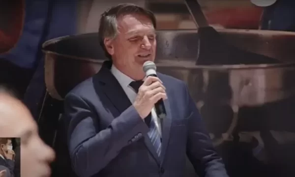 Partido de Bolsonaro projeta maior bancada na Câmara e quer mais ministérios