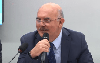 PGR denuncia ministro da Educação ao STF por homofobia