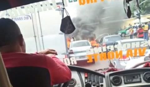 URGENTE moradores do Parque São Pedro queimam pneus e fecham a Torquato