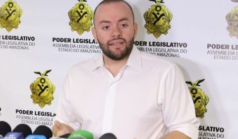 Vacinação e teste rápido contra Covid podem ser feitos em terminais de ônibus, propõe dep. Fausto Jr.
