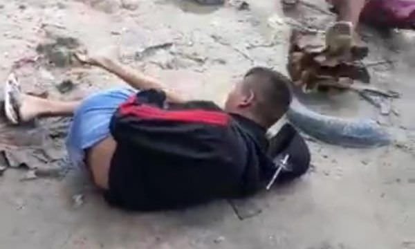 VEJA VÍDEO: assaltantes são agredidos por populares