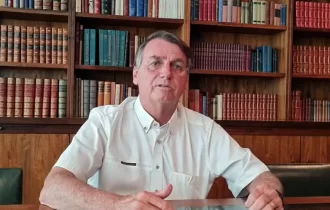 Apesar de tensão, Bolsonaro diz que irá à Rússia e cita fertilizantes