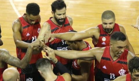 Basquete do Flamengo disputa final do Mundial de Clubes, no Egito