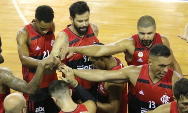 Basquete do Flamengo disputa final do Mundial de Clubes, no Egito