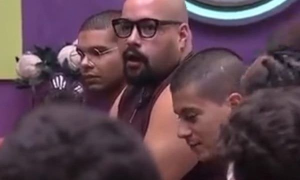 BBB22: Tiago Abravanel revela que se masturbou após ver pegação em festa