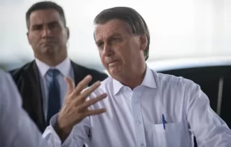 Bolsonaro duvida de Lula em “eleição limpa”: “Espero que povo acorde”