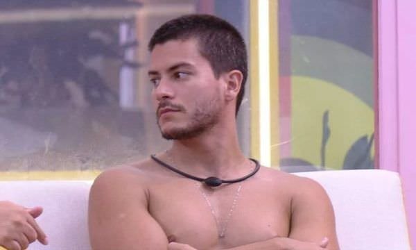 BBB22: saiba para quem Arthur deu o mostro