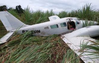 Força Aérea Brasileira flagra avião com mais de 160 kg de drogas no Amazonas