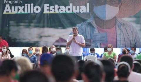 Governo do Estado entregou mais de 275 mil cartões do Auxílio Estadual permanente em todo o Amazonas