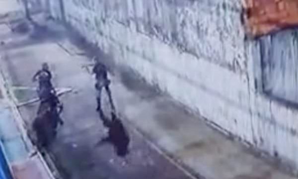 Homem é preso ao tentar arremessar celulares para dentro de presídio ; Vídeo