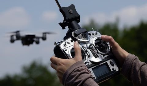 Mercado nacional - O Brasil é hoje o principal mercado de drones da América do Sul, com faturamento anual estimado de US＄ 373 milhões.