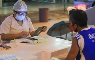 Mortes no Brasil disparam e país tem 3º maior número do mundo, diz OMS