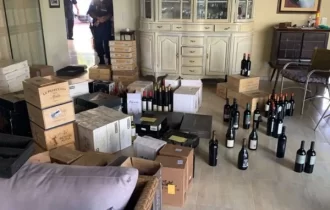 PF prende contrabandistas de vinhos que custavam R$ 10 mil a garrafa