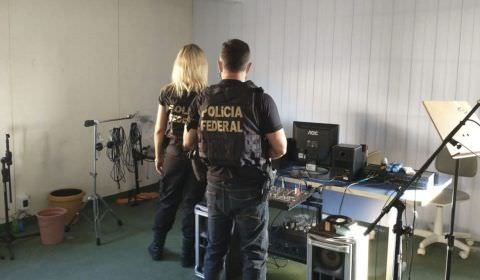 PF prende pastor acusado de promover discurso de ódio contra judeus