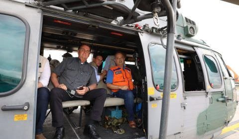 Presidente sobrevoa áreas atingidas pelas chuvas em São Paulo