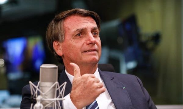 Pesquisa de banco Modal coloca Bolsonaro à frente de Lula