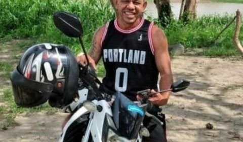 Urgente: homem é brutalmente assassinado com vários tiros na cabeça em Iranduba