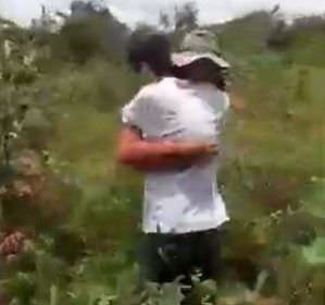 Vídeo em que jovem conta ao pai, agricultor, que passou em medicina viraliza nas redes sociais