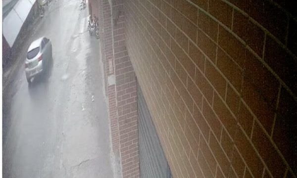 Vídeo mostra momento em que marquise desaba em Manaus; Adolescente morreu