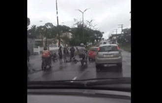 Veja Vídeo: moto fica destruída em grave acidente na Cidade Nova