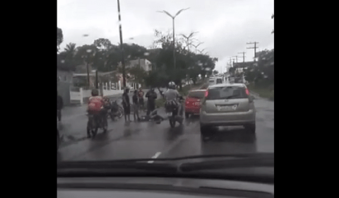 Veja Vídeo: moto fica destruída em grave acidente na Cidade Nova