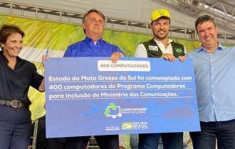 Presidente entrega títulos de propriedade rural em Mato Grosso do Sul