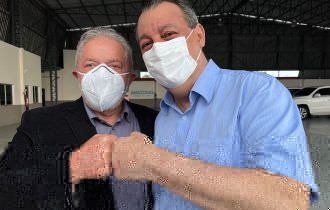 Lula quer ser candidato para 'mudar o país para melhor'