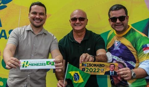 Menezes consegue reverter na Justiça expulsão do PL