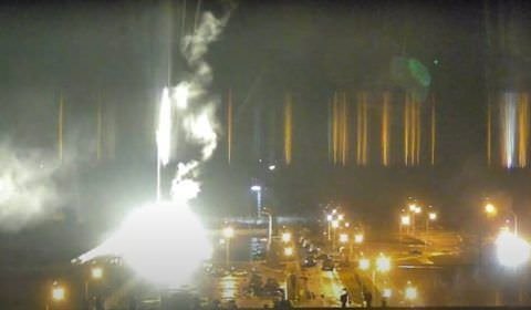 Alerta: Rússia ataca e deixa maior usina nuclear da Europa em chamas; veja vídeo