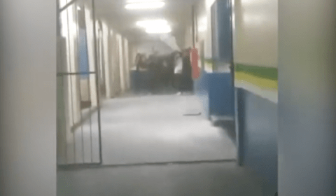 Alunos quebram tudo e destroem escola de Manaus; saiba o motivo