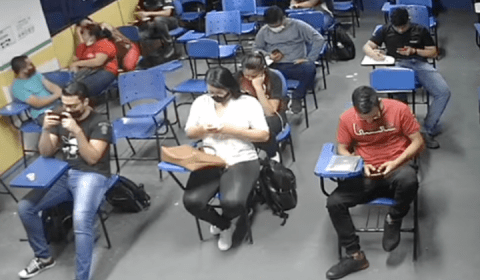 Alunos vivem momentos de pânico e desespero em arrastão dentro de Auto Escola no Zumbi; veja vídeo