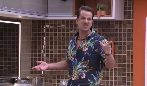 BBB 22: Gustavo ignora Laís após votação e web vibra