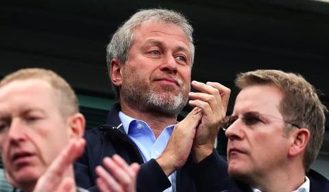Bilionário turco entra na corrida pela compra do Chelsea
